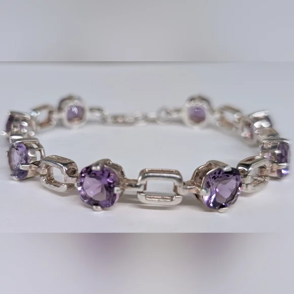 7.5" Sterling Silver Natural Amethyst 8.5mm Tennis Bracelet - Picture 4 of 9